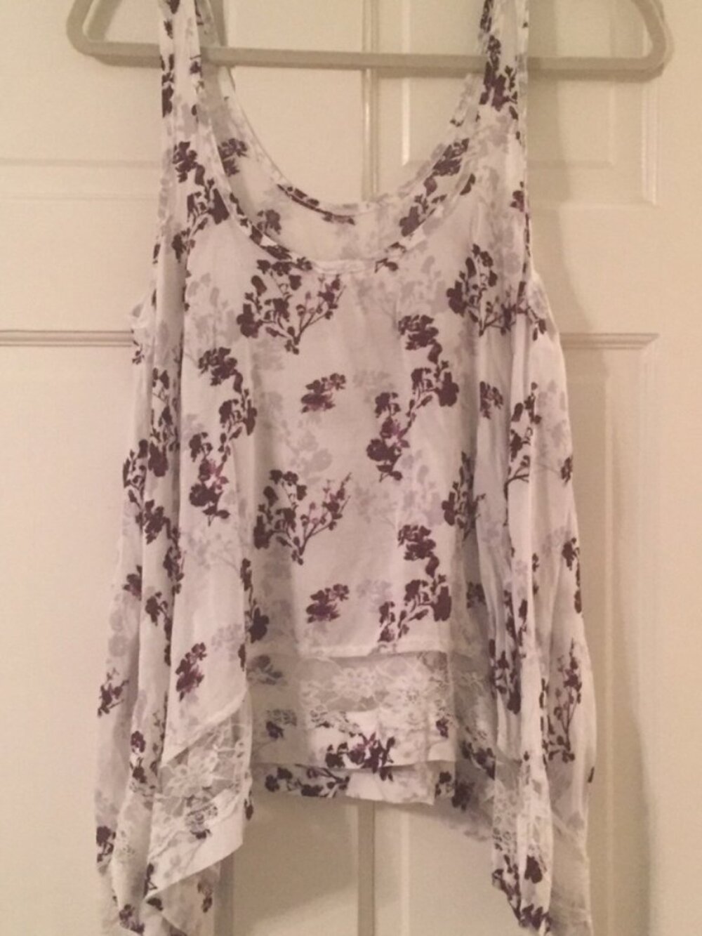 Floral Print Lace Top - Picture 2 of 2